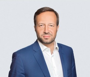 Associé Julien Waeber